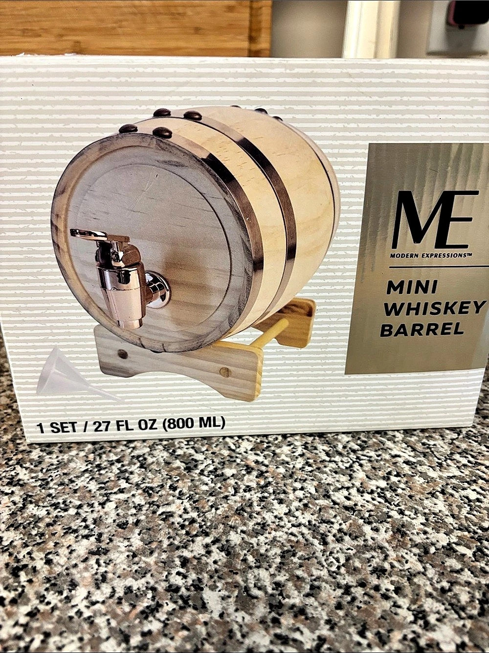 Modern Expressions Mini Whiskey Barrel 27 fl oz NWT